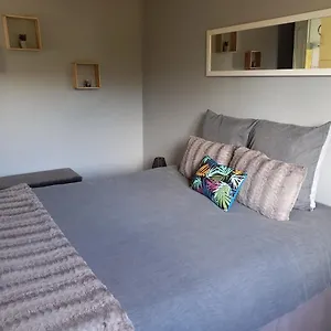  Holiday home Maison Au Pied Du Mont Saint Michel France